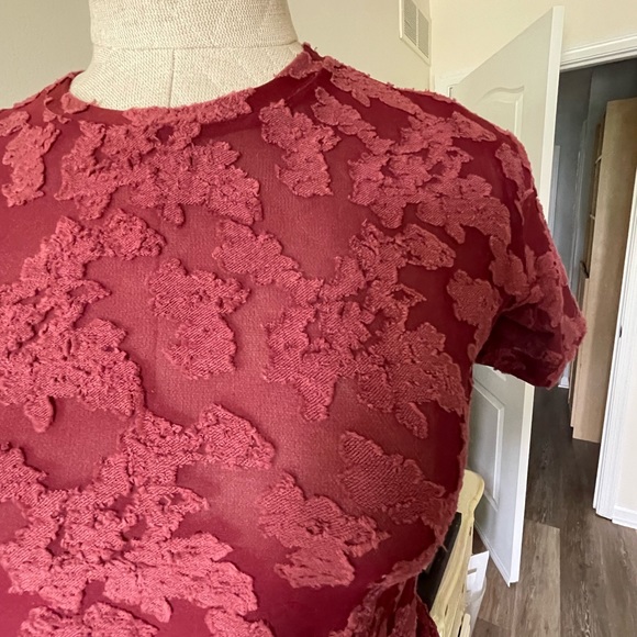 Textured sheer t-shirt - Picture 2 of 4